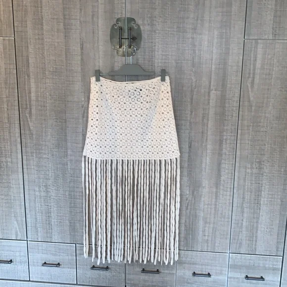 Zara Crochet Knit Fringed Skirt‎ - Picture 9 of 16